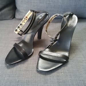 BURBERRY Ankle strap leather sandals sz 37